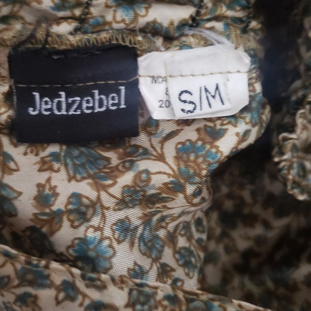 Jedzebel Silk Dress - Picture 6 of 6